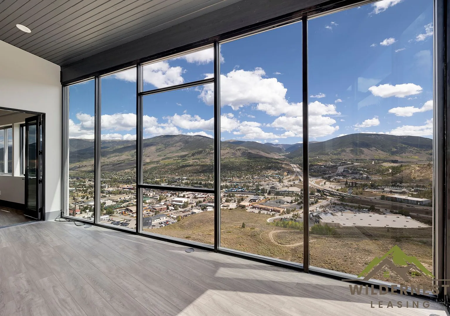 Brand New Mountain Home with Views of Lake Dillon — Photo 2