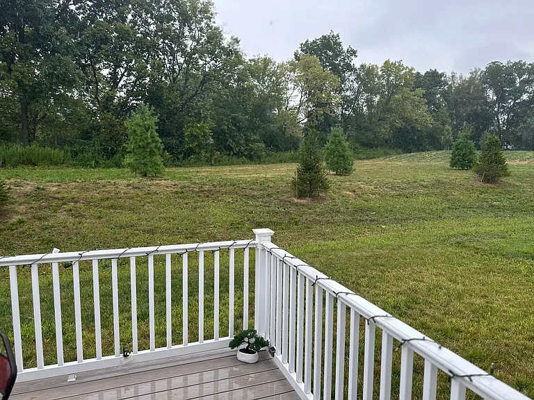 41 Long Bend Dr #14 — Photo 36