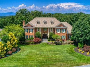 5317 Fox Ridge Rd, Roanoke, VA 24018