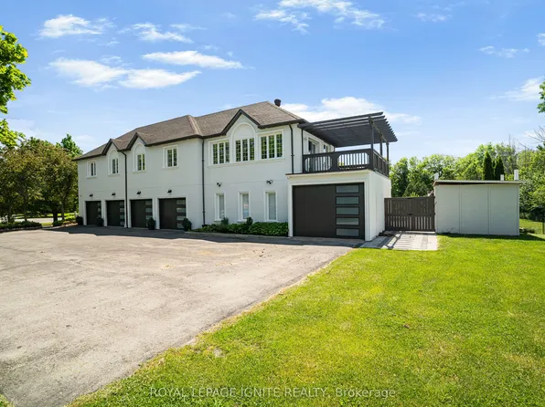 69 Raeview Dr, Whitchurch Stouffville, ON L4A 3G7