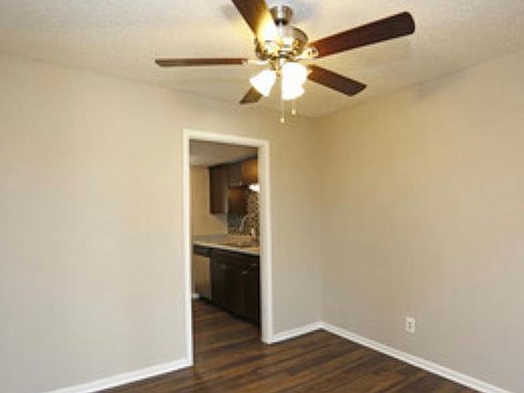 4th image of 1827 J St #2