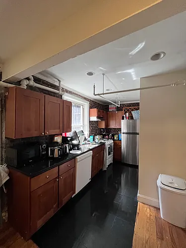 108 Peterborough St #6 Photo 1