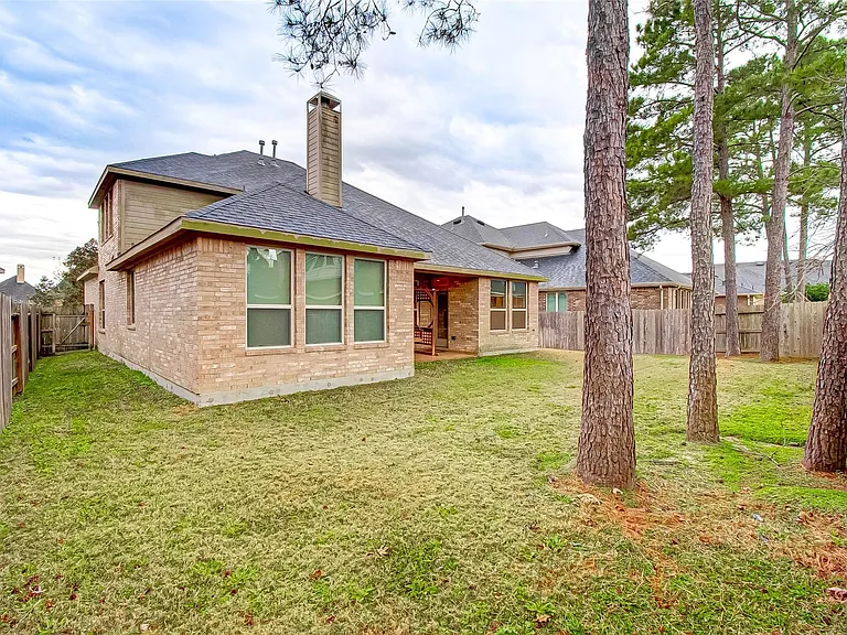 8219 Peppervine Ct — Photo 42