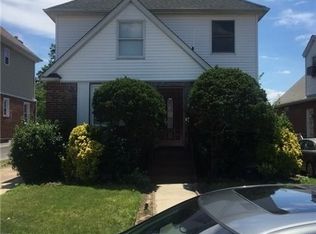 24224 130th Rd, Rosedale, NY 11422