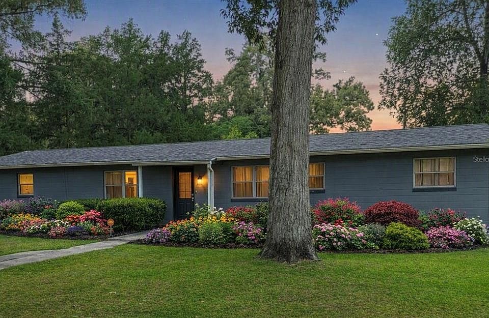 1st image of 2720 SE 8TH AVENUE