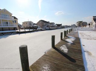 219 S Lagoon Rd, Lavallette, NJ 08735