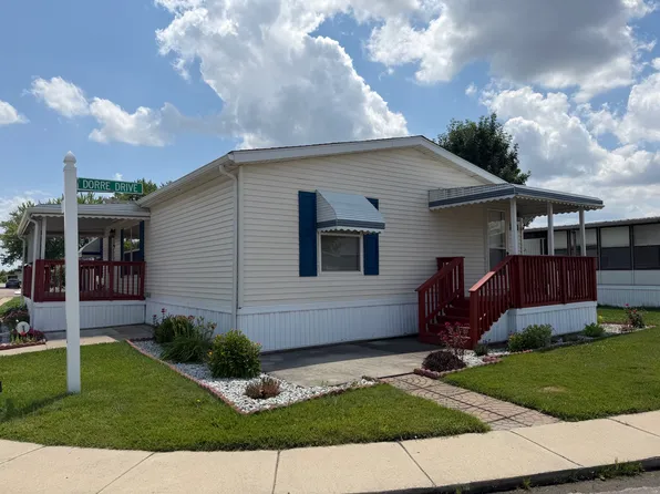 1350 Dorre St #218, Troy, MI 48083