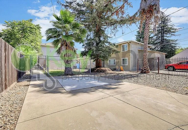 3220 2nd Ave — Photo 26
