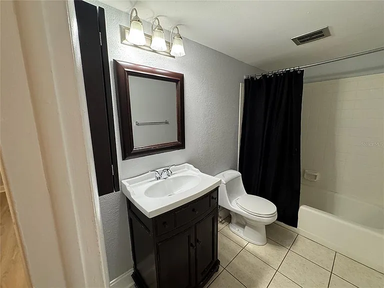 120 S Church Ave #211 — Photo 34