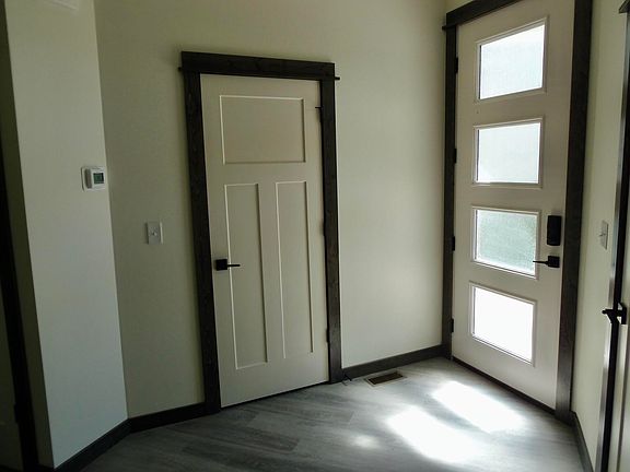 4th image of 41 N Shore Dr #3