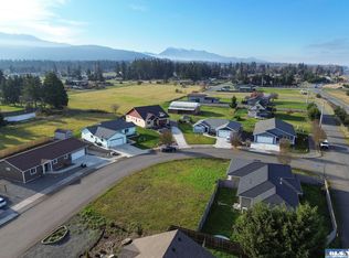 999 Marlo Loop, Sequim, WA 98382