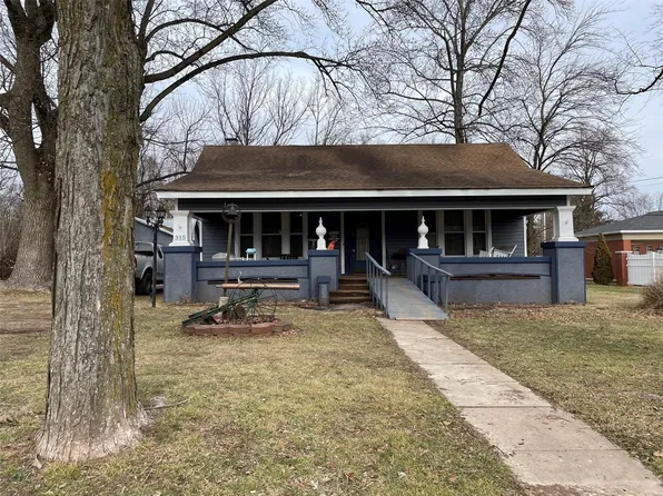 315 W Liberty St, Farmington, MO 63640