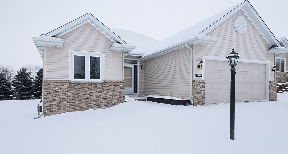 1st image of 2111 Park Pointe Dr