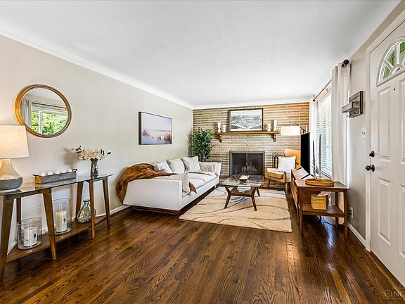 4th image of 3925 Trebor Dr