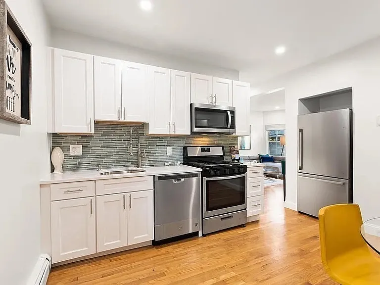 101 Brent St #3 — Photo 5