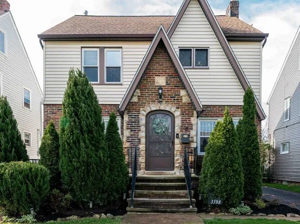 3598 Cedarbrook Rd, Cleveland Heights, OH 44118