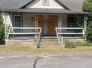 5552 River Rd, Hope Mills, NC 28348