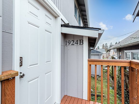 3rd image of 1924 S L St #B