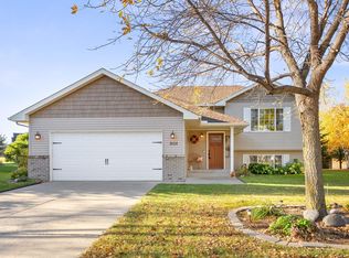 1614 Helen St, Buffalo, MN 55313