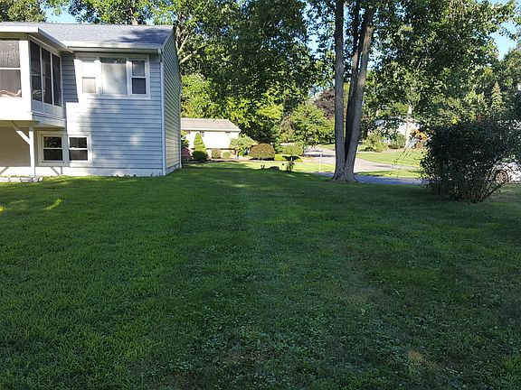 4th image of 17 Brookhill Dr