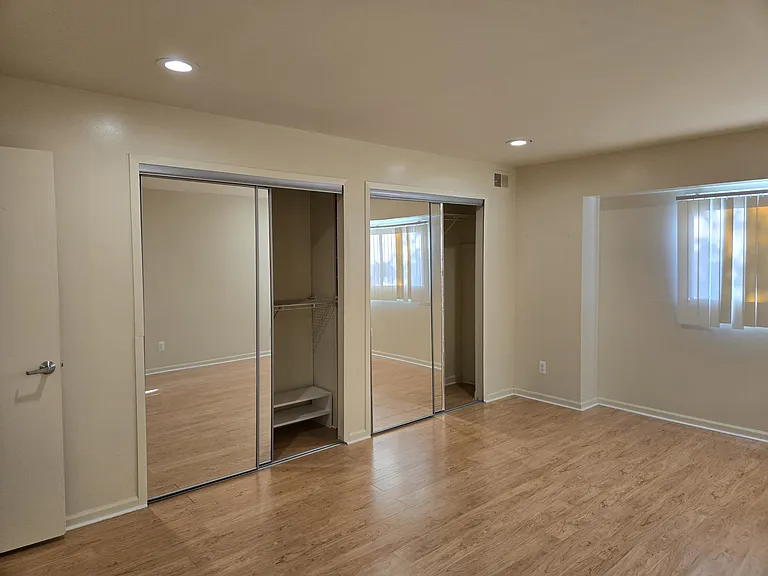 30515 W Forteen Mile Rd #46 — Photo 11