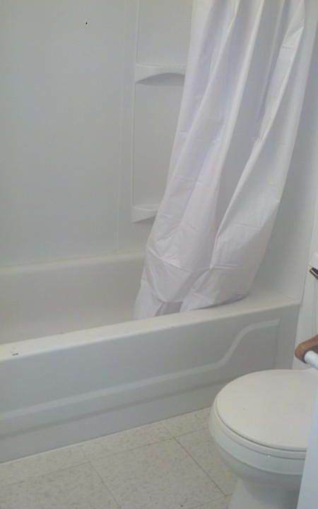 2nd image of 902 Lexington Ave