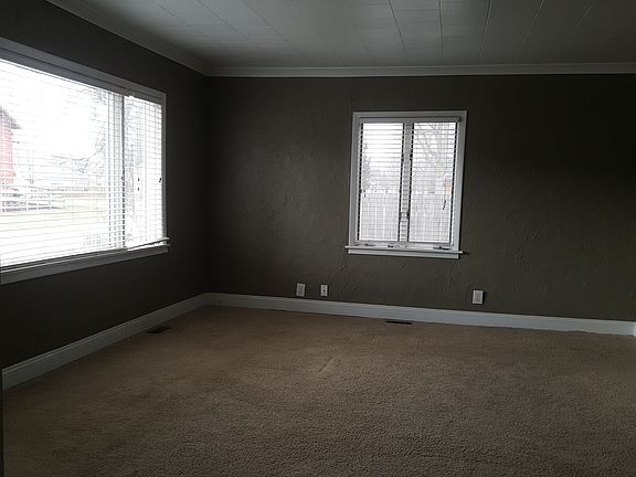 4th image of 17 E McKinley Ave
