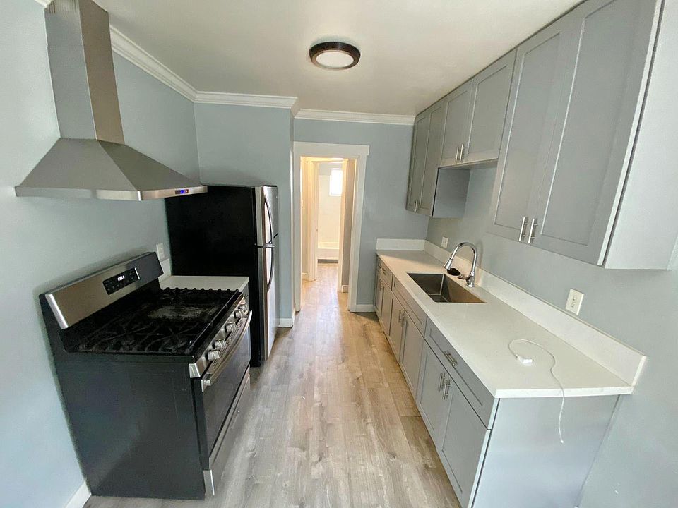 1st image of 275 S Mollison Ave #275