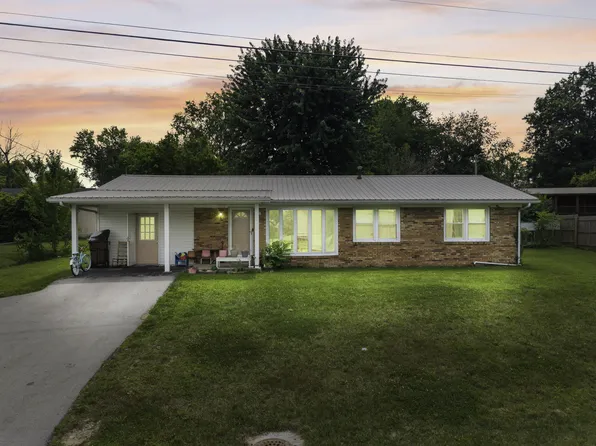 758 N Main St, Stanton, KY 40380