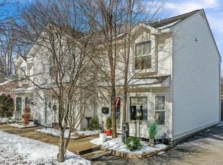 1473 E Forteen Mile Rd, Birmingham, MI 48009