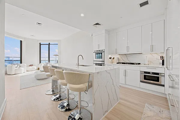 Kitchen, photo 1