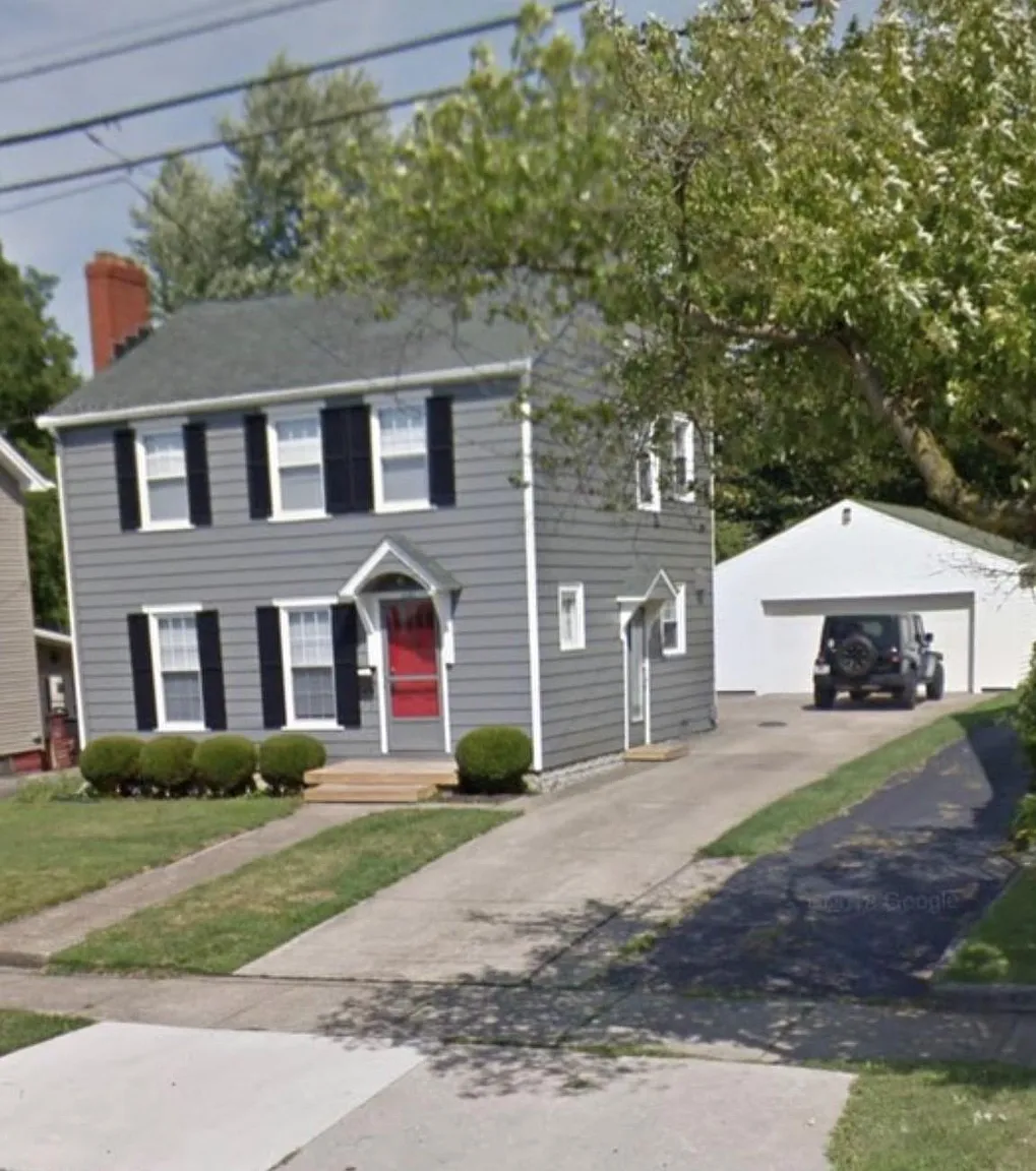 1161 Atlantic St NE photo 1