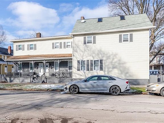 2nd image of 3905 Woodbine Ave #Up