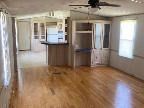 3rd image of 171 Maxey Dr