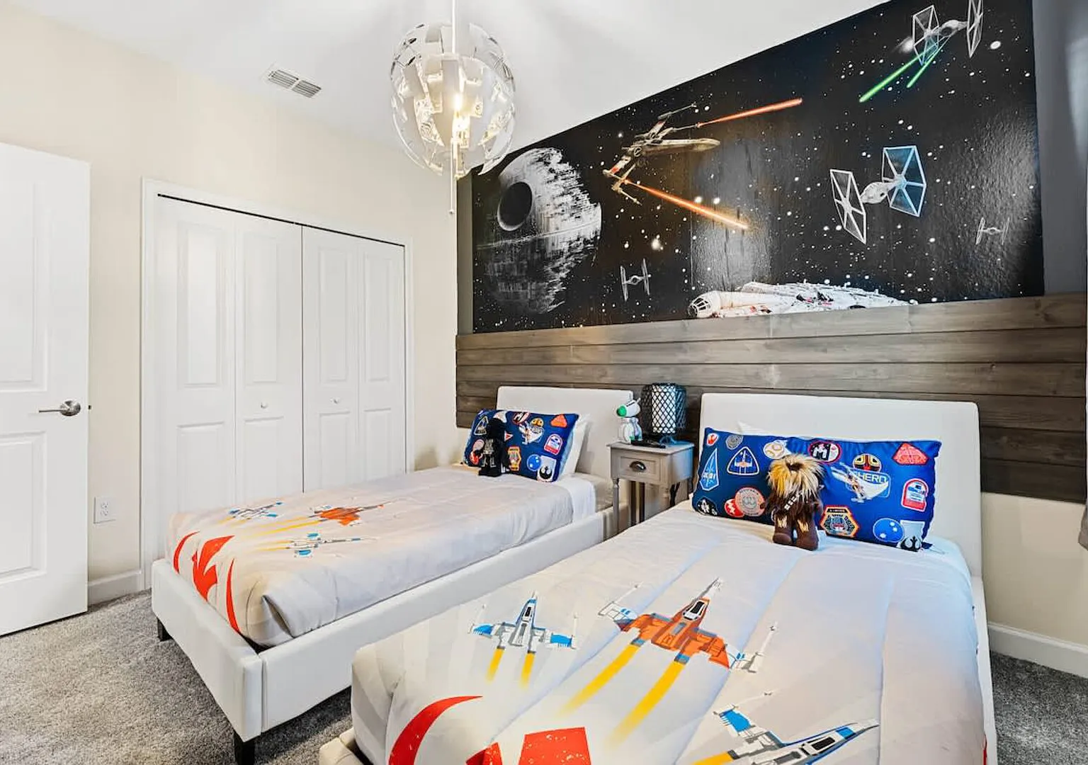 Sophisticated 6BR at Storey Lake — Photo 3