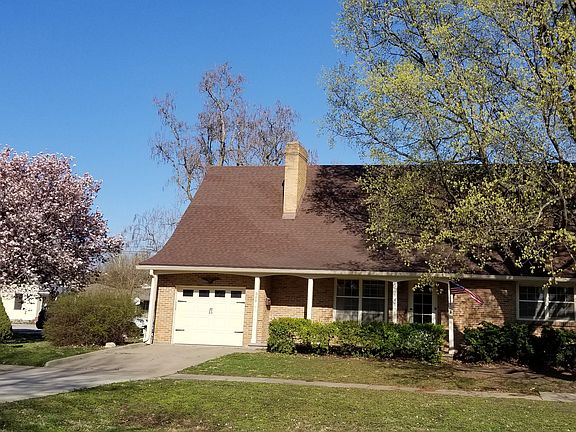 3rd image of 300 S Beaubein St