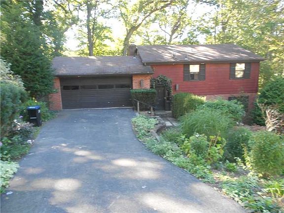 2nd image of 8600 W Barkhurst Dr