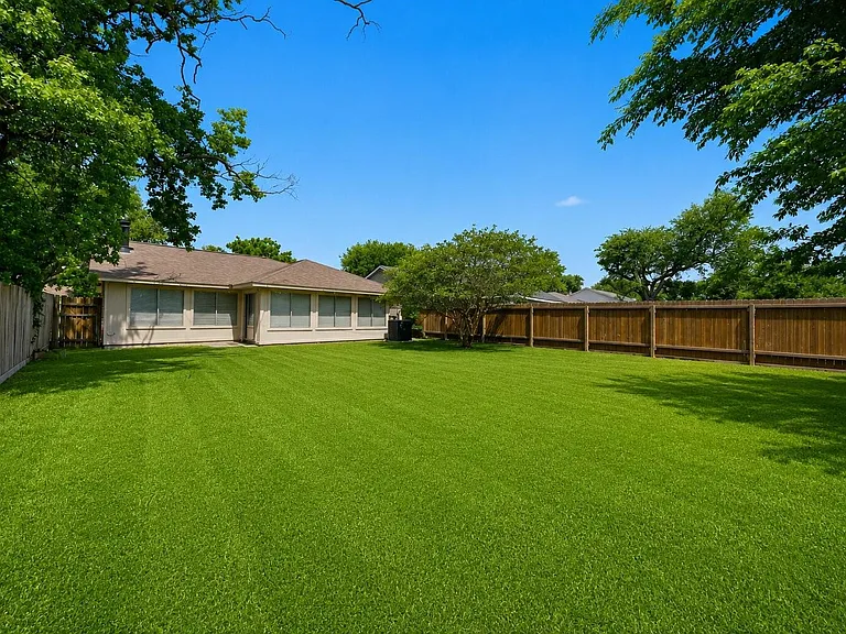 12642 Autumn Mill Dr — Photo 3