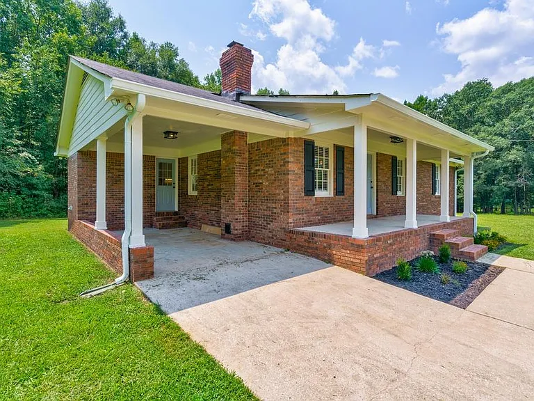 1551 Hebron Church Rd — Photo 15