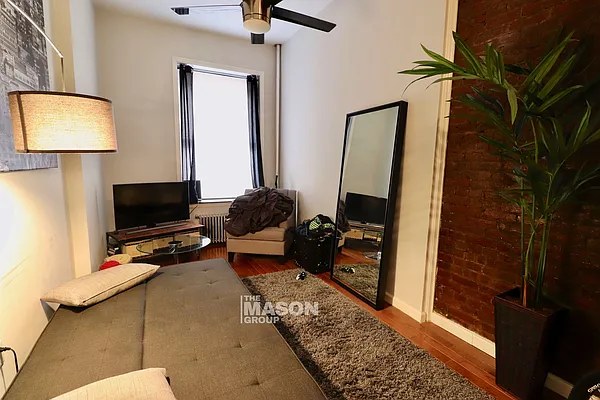 Rented by Mason Group LLC | media 23