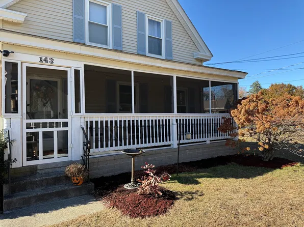 143 Phineas St, Dracut, MA 01826