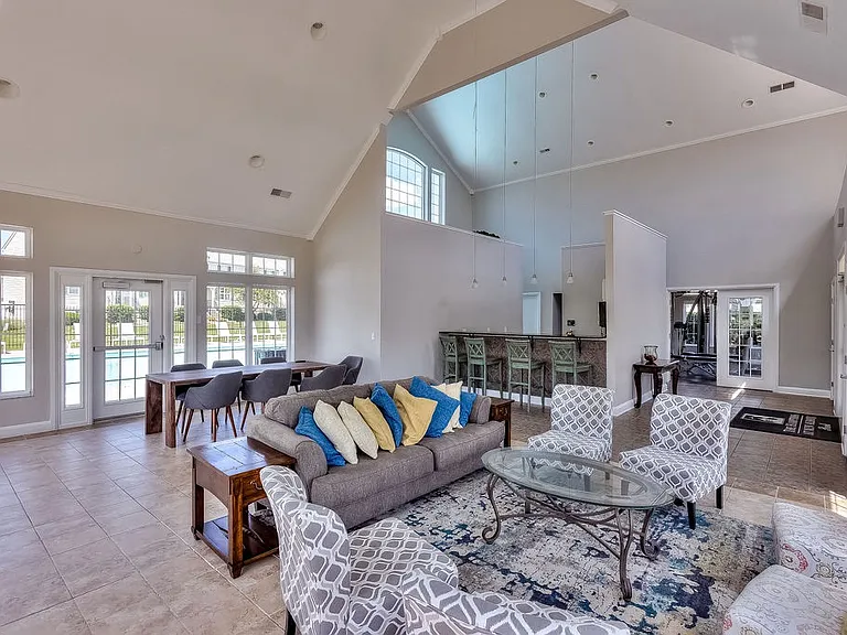 7236 Colonial Affair Dr — Photo 44