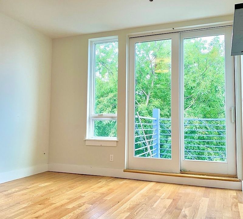 1st image of 22 Melrose St #4I