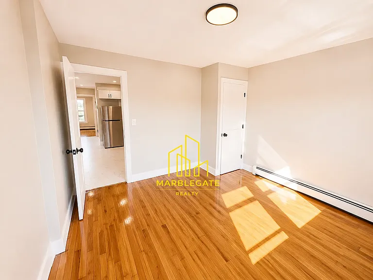 9-11 Stecher St #22R — Photo 3