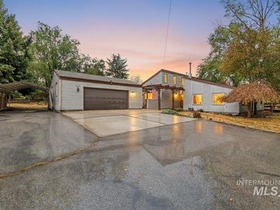 4045 S Maple Grove Rd, Boise, ID, 83709