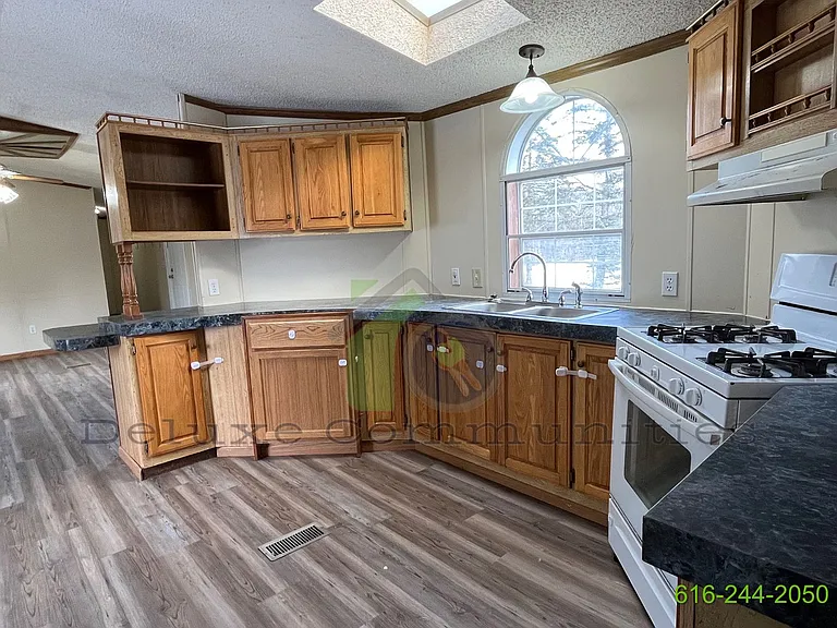 124 Merson Rd #17 — Photo 9