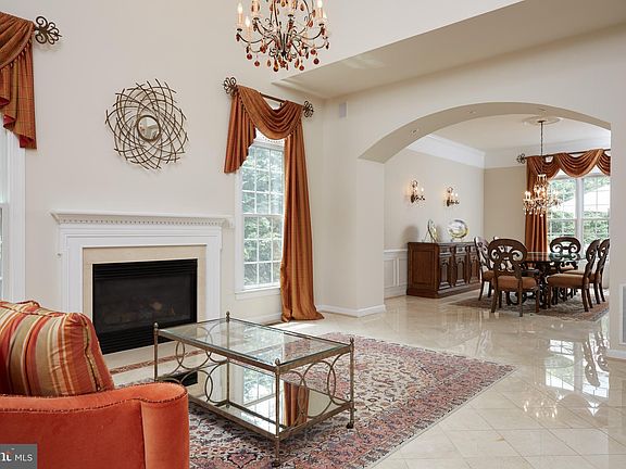 4th image of 10209 Cavanaugh Farm Way