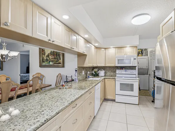 250 NW 67th Street #119, Boca Raton, FL 33487