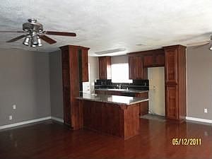 4th image of 9057 Pecor Way