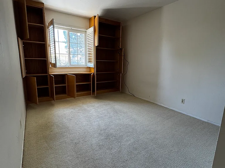 10953 Northsky Sq — Photo 22